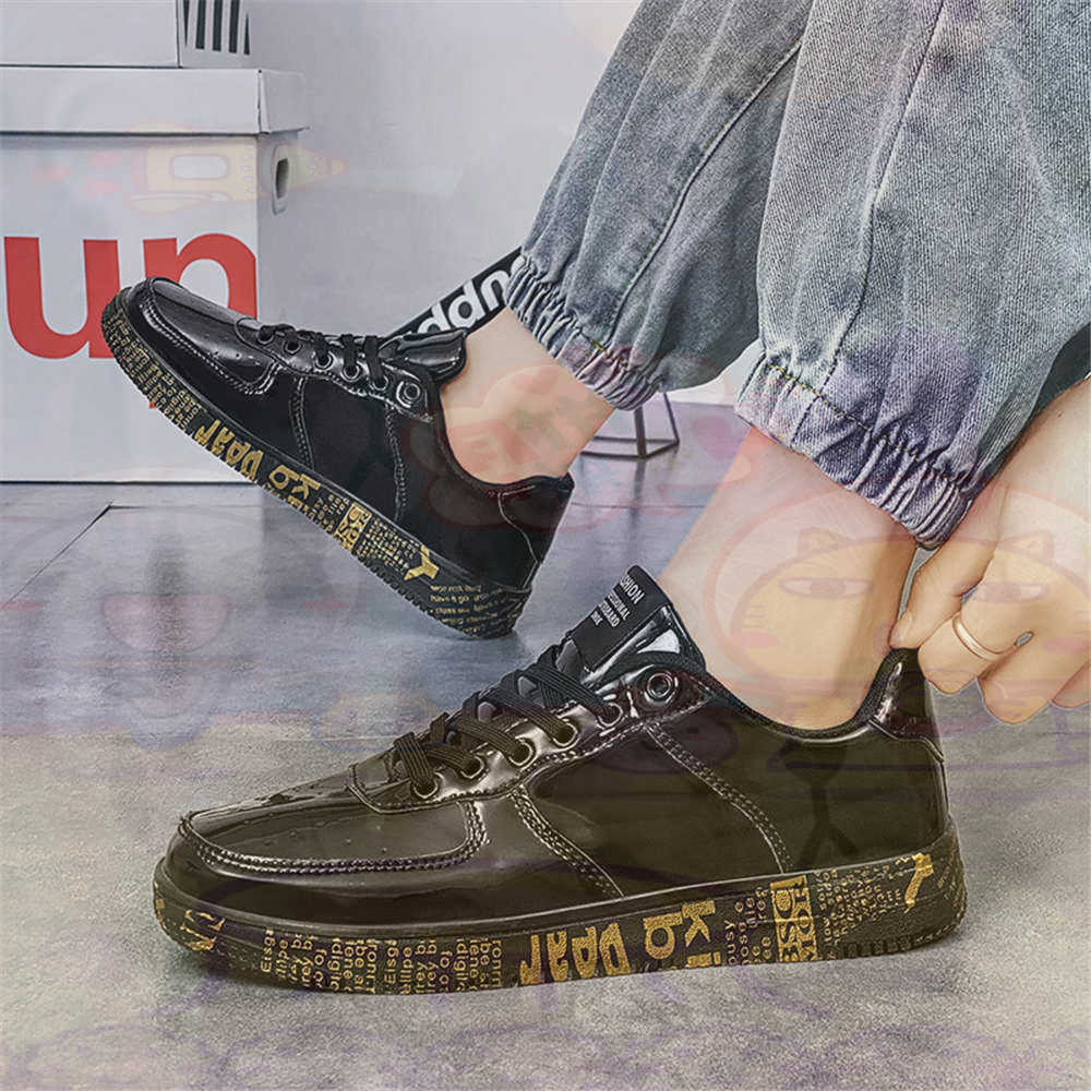 Round Foot Size 45 Sneakers Wh - Small Vintage Collectible Items ulasan dan harga